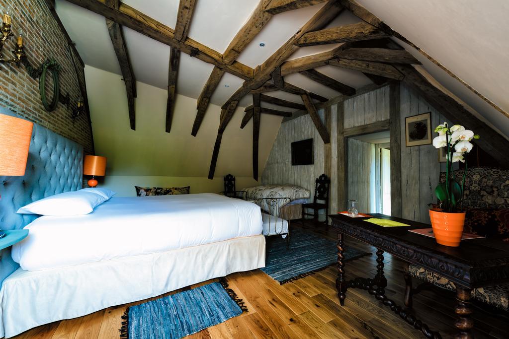 Les Chambres D'Hotes Du Chateau De Saint-Georges Oda fotoğraf